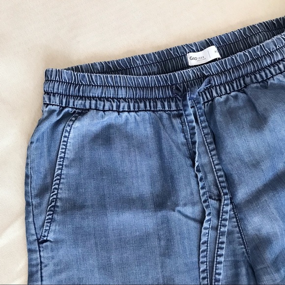 gap jogger jeans